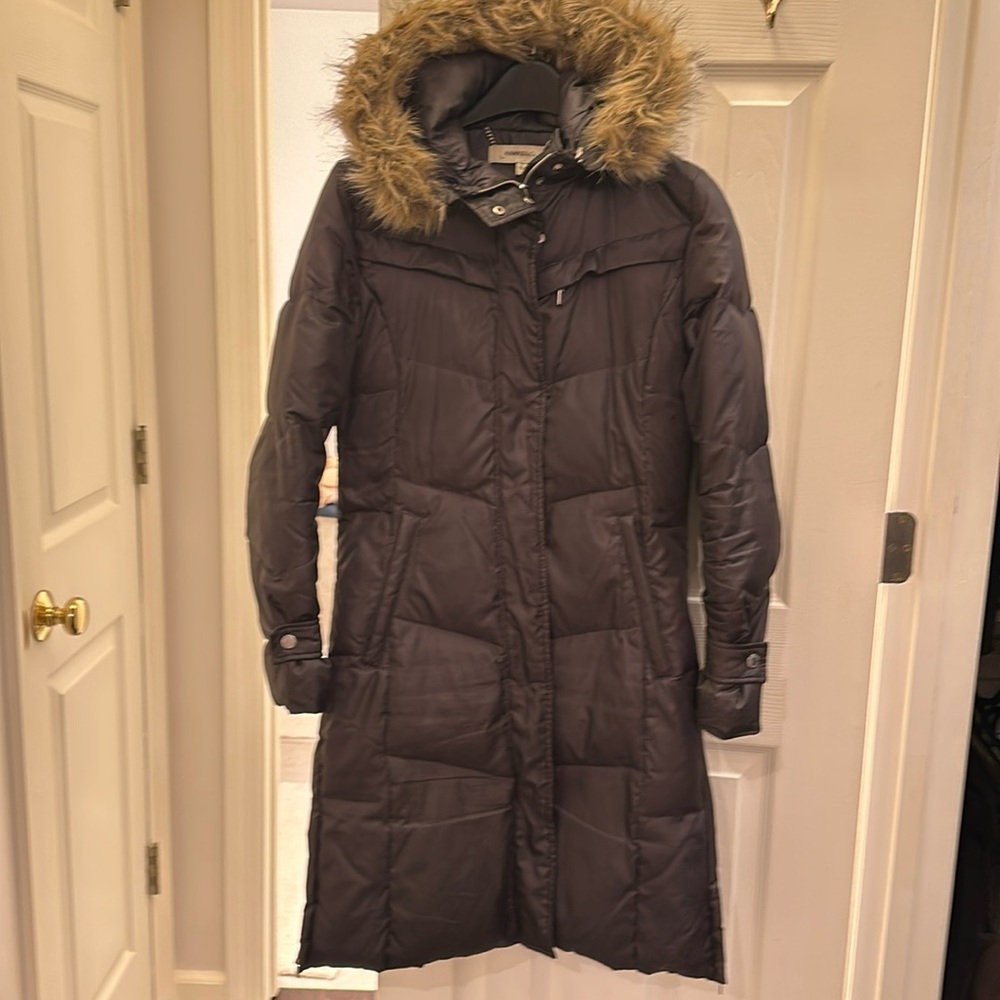 Hawke & Co. down filled coat with removable hood. Size small Excellent condition
